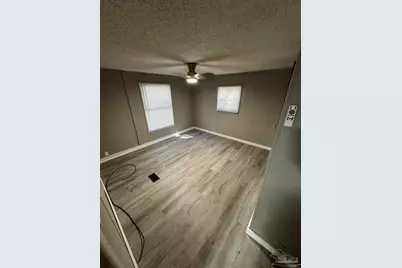 5472 Coventry Ave, Pensacola, FL 32526 - Photo 9
