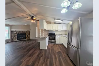 8676 Sharon Ln, Pensacola, FL 32526 - Photo 9