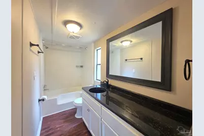 8676 Sharon Ln, Pensacola, FL 32526 - Photo 15