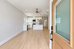 410 W Wright St, Pensacola, FL 32501 - Photo 3