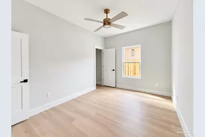 410 W Wright St #A & B, Pensacola, FL 32501 - Photo 13