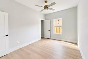410 W Wright St, Pensacola, FL 32501 - Photo 13