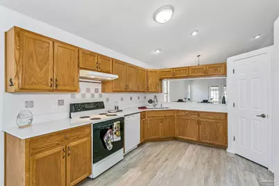 3849 Windsor Castle Blvd, Milton, FL 32583 - Photo 11