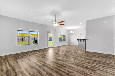 5686 Midfielder Dr, Pensacola, FL 32526 - Photo 3