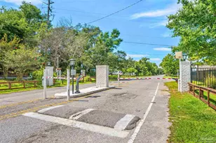 16210 Innerarity Point Rd, Pensacola, FL 32507 - Photo 49