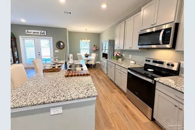 7664 Piper Cir, Milton, FL 32583 - Photo 9