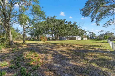 6114 Confederate Dr, Pensacola, FL 32503 - Photo 5