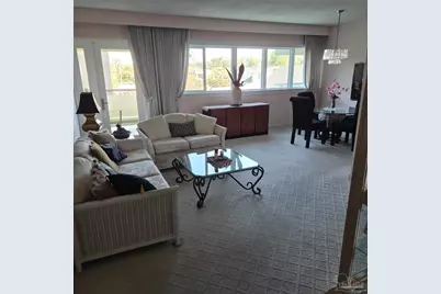 825 Bayshore Dr #204, Pensacola, FL 32507 - Photo 1