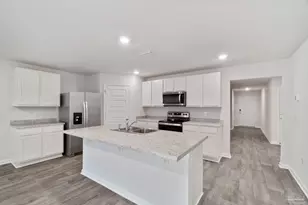10593 Queens Gate Cir, Pensacola, FL 32506 - Photo 9