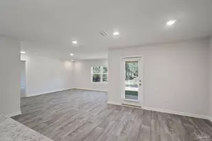 10593 Queens Gate Cir, Pensacola, FL 32506 - Photo 31