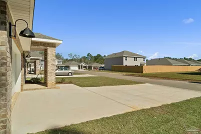 10593 Queens Gate Cir, Pensacola, FL 32506 - Photo 3