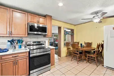 7813 Lenora Ct, Pensacola, FL 32526 - Photo 9