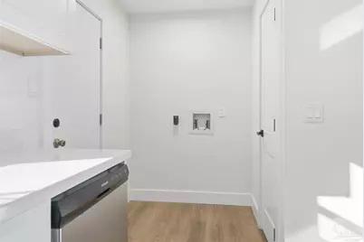 5403 Kee Memorial Dr, Pensacola, FL 32507 - Photo 9