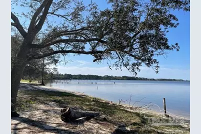 8100 Durwood Ln, Milton, FL 32583 - Photo 1