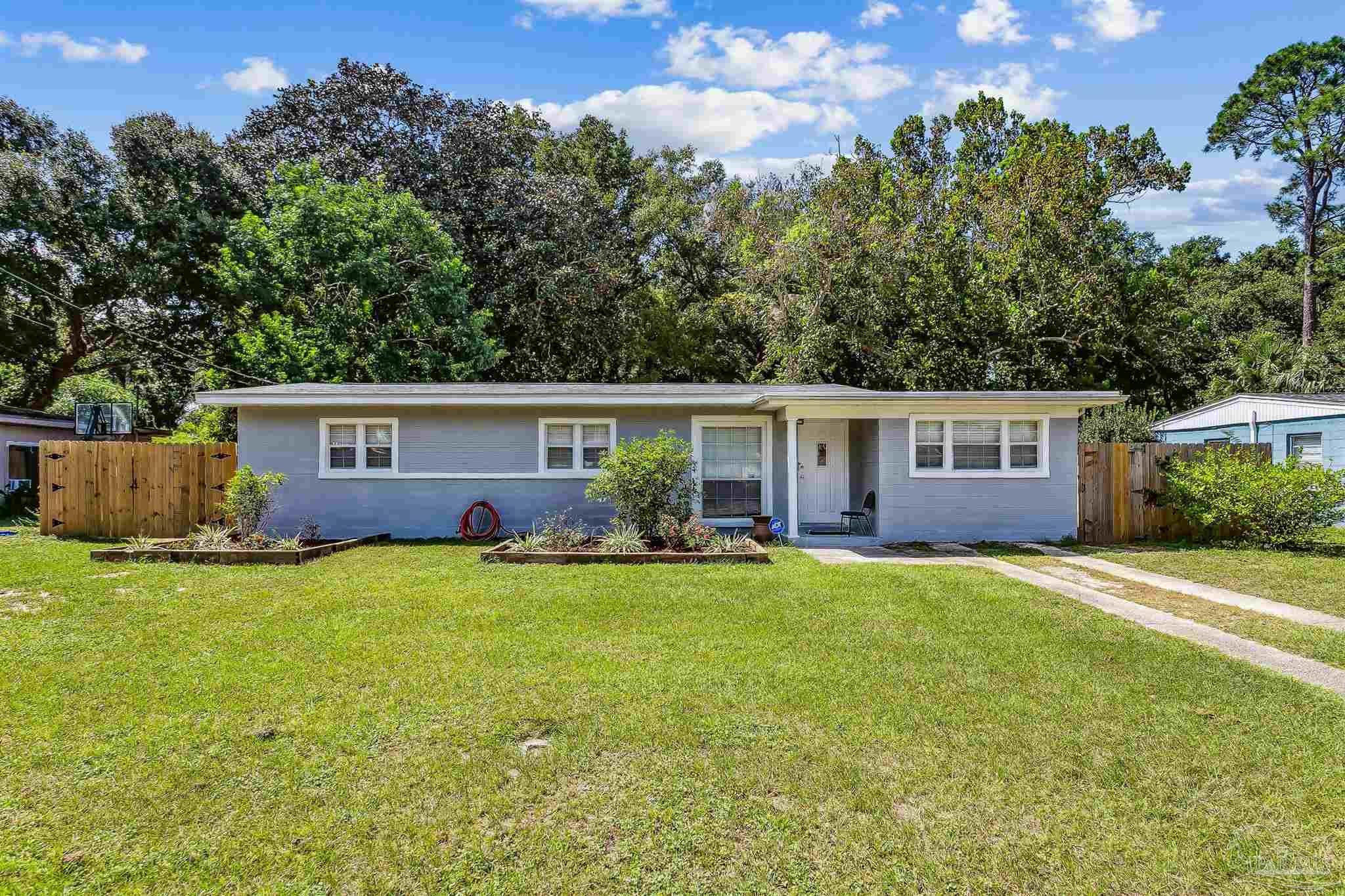 114 W Garfield Dr, Pensacola, FL 32506 - MLS 619579 - Coldwell Banker