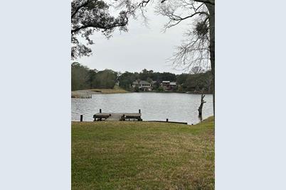 5413 E Shore Dr, Pensacola, FL 32505 - Photo 1