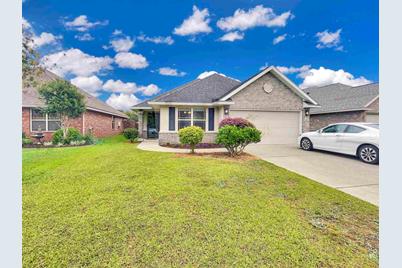 2562 Fiddlers Cir, Cantonment, FL 32533 - Photo 1