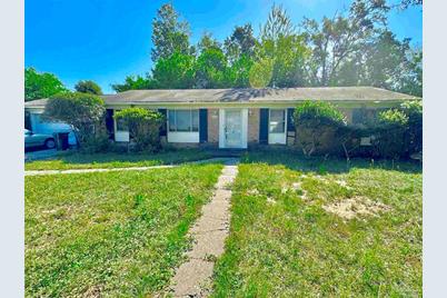8230 Ridgefield Rd, Pensacola, FL 32514 - Photo 1