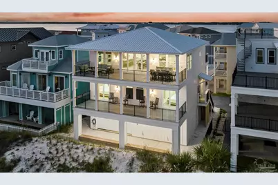 7355 Spinnaker Ct, Navarre, FL 32566 - Photo 1