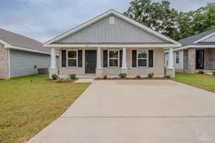 454 Kingsbridge Dr, Cantonment, FL 32533 - Photo 1