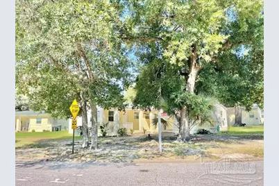 107 Holmes Dr #3, Pensacola, FL 32507 - Photo 1