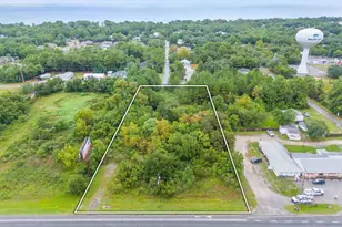 5214 Gulf Breeze Pkwy, Gulf Breeze, FL 32563 - Photo 1