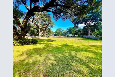 1017 Fairnie Ave, Pensacola, FL 32503 - Photo 1