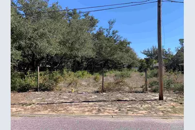 5700 Fair Oak Ln, Pensacola, FL 32507 - Photo 1