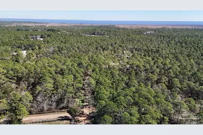 902 Clearview St, Milton, FL 32583 - Photo 1