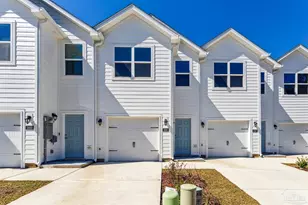 2897 Leah's Ln, Navarre, FL 32566 - Photo 1