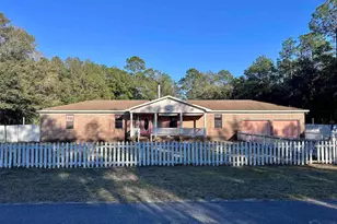 6850 Branding Iron Ln, Milton, FL 32570 - Photo 1