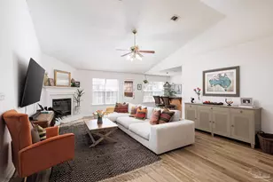 2783 Venetian Ct, Gulf Breeze, FL 32563 - Photo 1