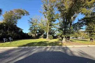 601 W Romana St, Pensacola, FL 32502 - Photo 1