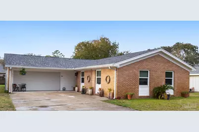 204 Norwich Dr, Gulf Breeze, FL 32561 - Photo 1