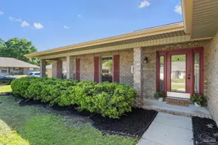 1863 Bay Pine Cir, Gulf Breeze, FL 32563 - Photo 1