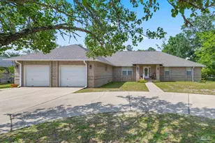 1838 Hollyhill Rd, Pensacola, FL 32526 - Photo 1