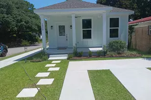 1020 W Lloyd St, Pensacola, FL 32501 - Photo 1