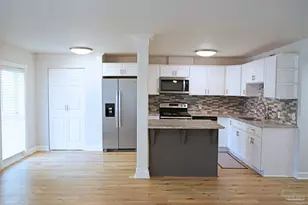 710 Scenic Hwy, Pensacola, FL 32503 - Photo 1