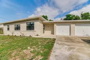 518 Edgewater Dr, Pensacola, FL 32507 - Photo 1