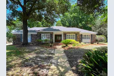 316 Dolphin St, Gulf Breeze, FL 32561 - Photo 1