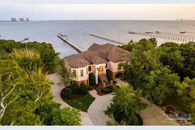 3063 Bay St, Gulf Breeze, FL 32563 - Photo 1