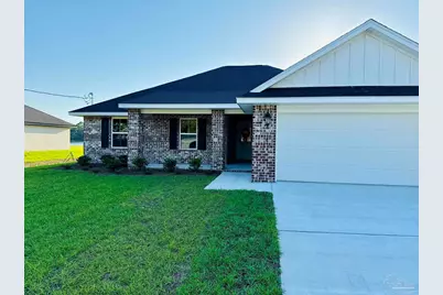 7919 Twin Lake Dr, Milton, FL 32583 - Photo 1