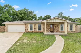 4570 Yacht Harbour Dr, Pensacola, FL 32514 - Photo 1