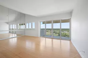 825 Bayshore Dr, Pensacola, FL 32507 - Photo 1