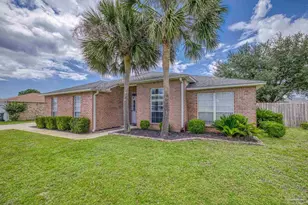 627 Buoy Dr, Pensacola, FL 32507 - Photo 1