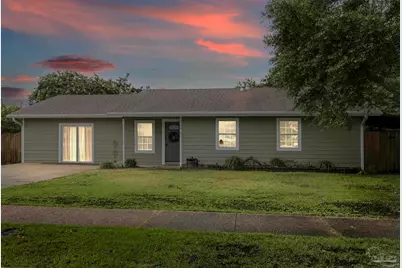 726 E Hollywood Blvd, Mary Esther, FL 32569 - Photo 1