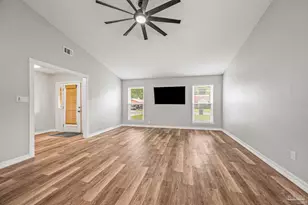 6641 Greenwell St, Pensacola, FL 32526 - Photo 1