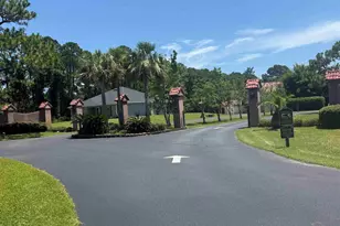 1733 E Smugglers Cove Dr, Gulf Breeze, FL 32563 - Photo 1