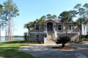 4564 Bayside Dr, Milton, FL 32583 - Photo 1