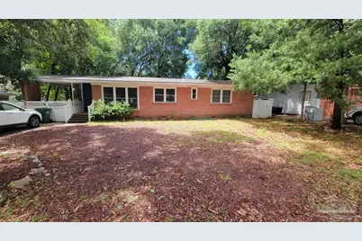 6611 Lee St, Milton, FL 32570 - Photo 1